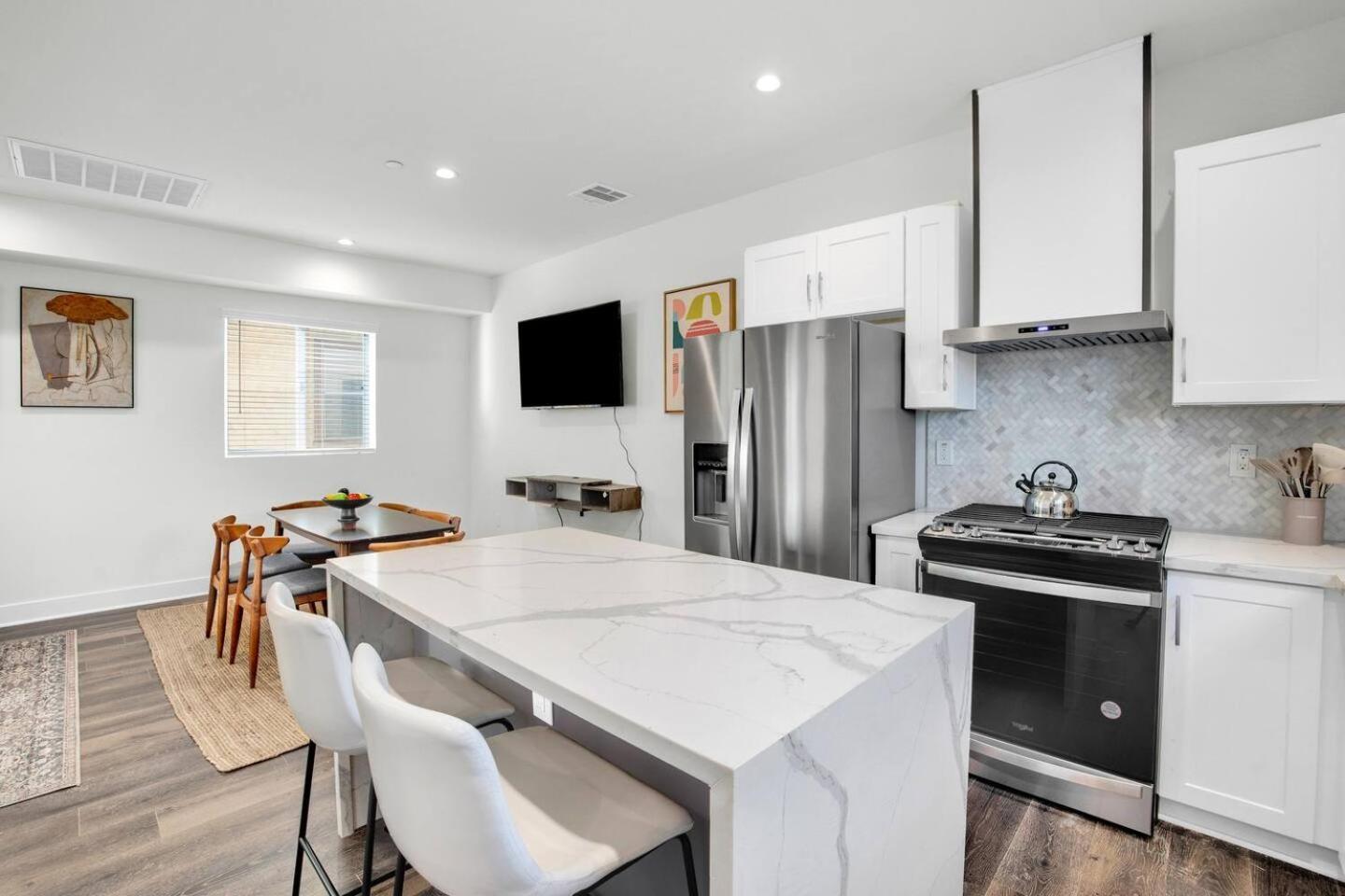Luxe Townhouse Near Downtown La * Los Angeles